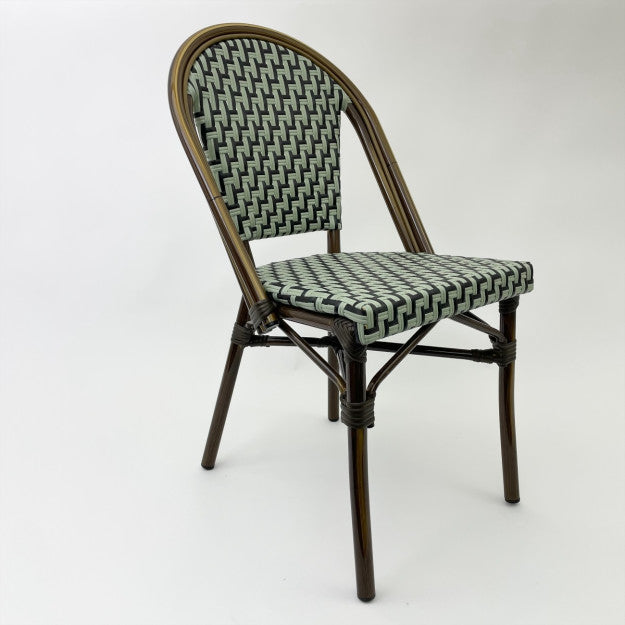 CHAISE LA COUPOLE